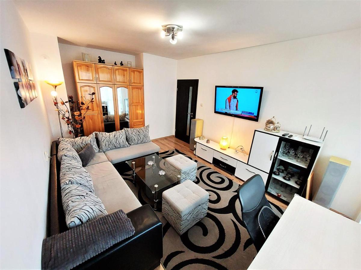3 Rooms Apartment, Top Center, 1St Floor, Aubg, Free Parking, Pc I5 Ssd, 3 Led Tvs 200 Channels, Wifi, Terrace, Easy-Late Check-In, Stay Before Greece Благоэвгард Экстерьер фото