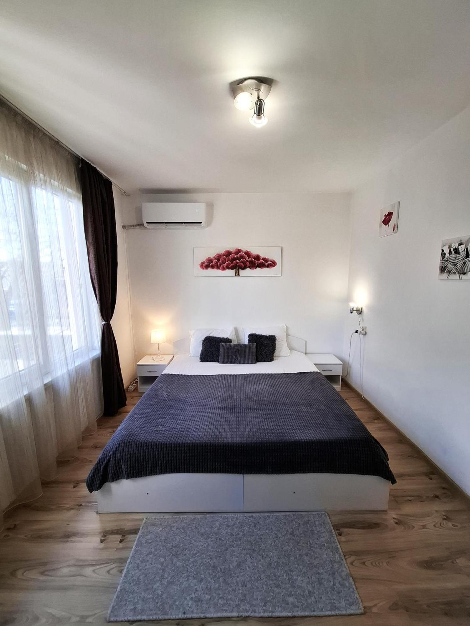 3 Rooms Apartment, Top Center, 1St Floor, Aubg, Free Parking, Pc I5 Ssd, 3 Led Tvs 200 Channels, Wifi, Terrace, Easy-Late Check-In, Stay Before Greece Благоэвгард Экстерьер фото