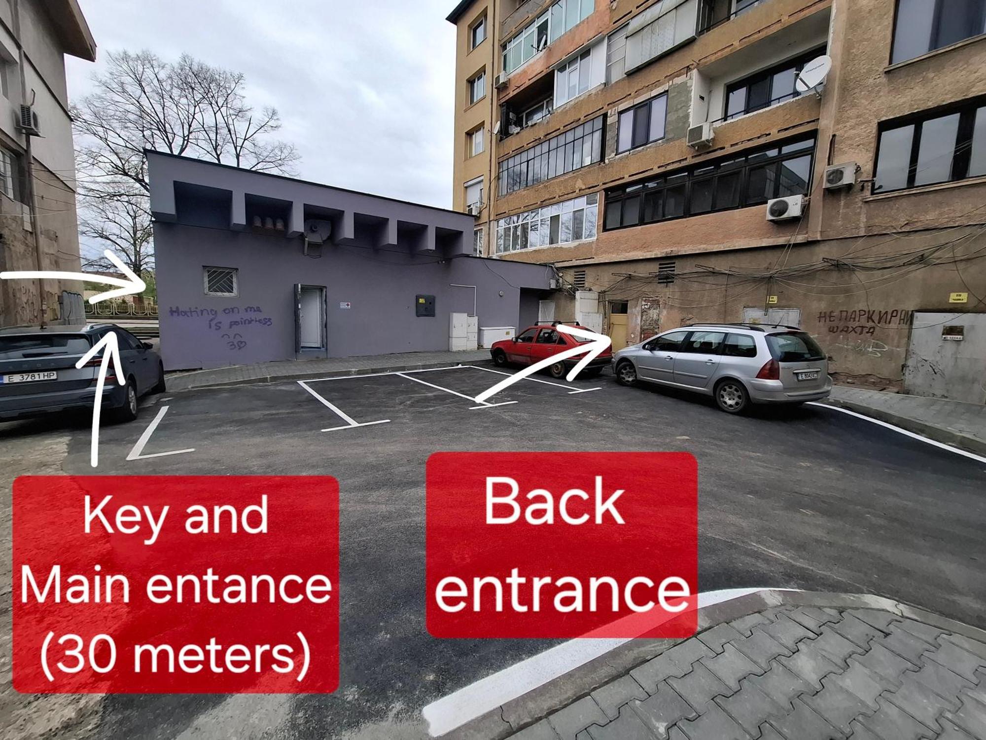 3 Rooms Apartment, Top Center, 1St Floor, Aubg, Free Parking, Pc I5 Ssd, 3 Led Tvs 200 Channels, Wifi, Terrace, Easy-Late Check-In, Stay Before Greece Благоэвгард Экстерьер фото